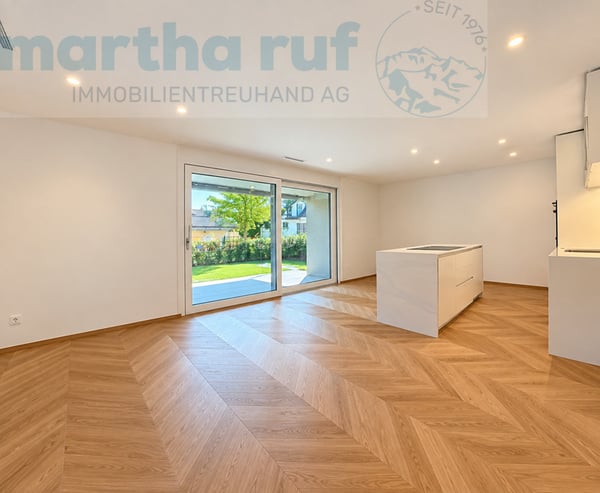 Exklusive 3.5- Zimmer Wohnung mit Garten Modern und hochwertig 2