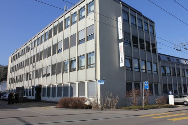 318 m2 Büro in Albisrieden mieten 1