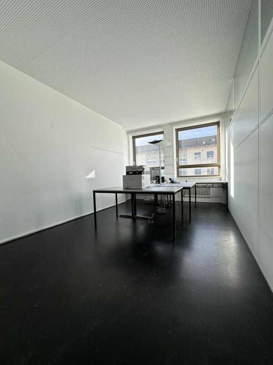 318 m2 Büro in Albisrieden mieten 2