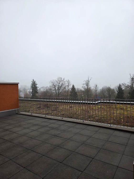 MIETEN OHNE MIETKAUTION - Terrassenwohnung mit Aussicht ins Grüne 2