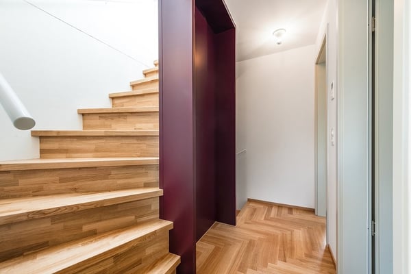 Helle Dach-Maisonettewohnung im beliebten Kreis 6 in Zürich 10