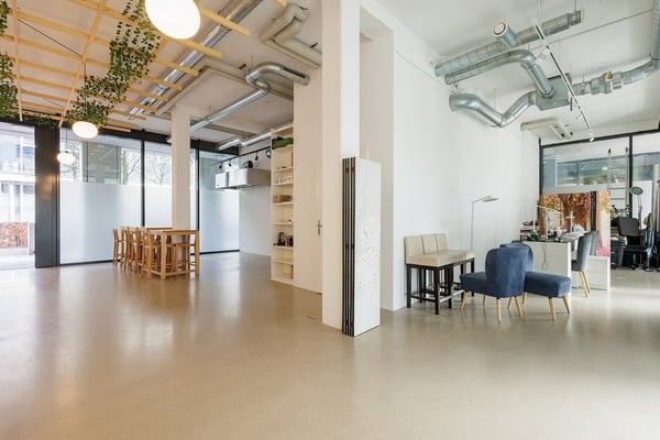 Erdgeschossfläche an Toplage beim Bahnhof Oerlikon und Center Eleven! 6