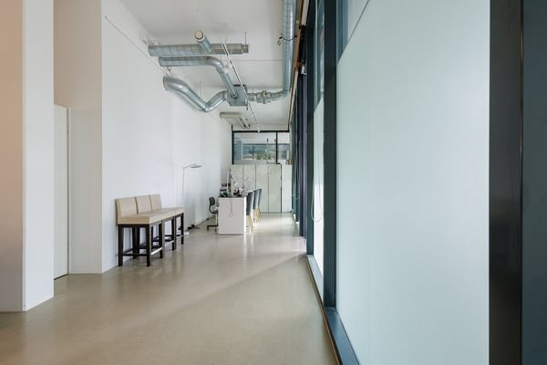 Erdgeschossfläche an Toplage beim Bahnhof Oerlikon und Center Eleven! 4