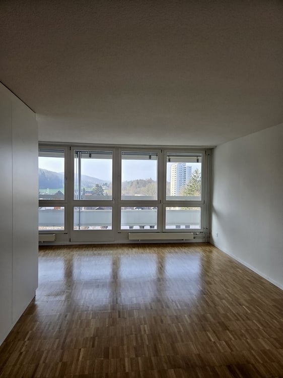 MIETEN OHNE KAUTION - Geräumige 3.5-Zimmerwohnung in Affoltern 3