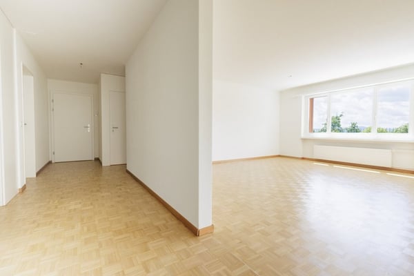 MIETEN OHNE MIETKAUTION - Terrassenwohnung mit Aussicht ins Grüne 2