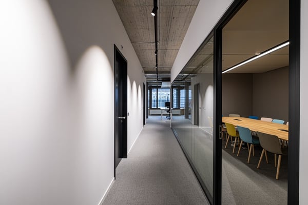 Direkt am Bahnhof Stettbach: 702m² moderne Businessfläche 5