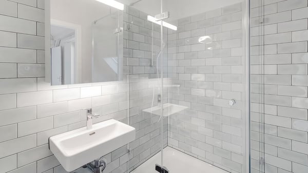 MIETEN OHNE KAUTION - Sanierte Maisonettewohnung für Familien 4