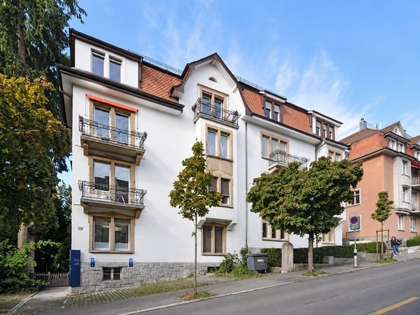 MIETEN OHNE KAUTION - Grosszügige 5-Zimmerwohnung in Zürich 2