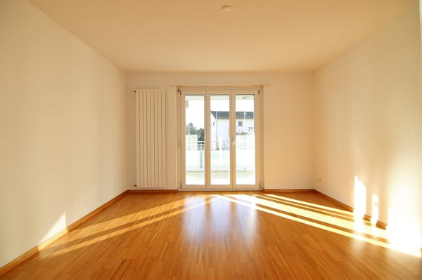 Helle 1-Zimmerwohnung mit verglastem Balkon 1