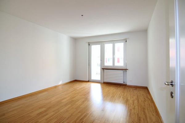 Helle 1-Zimmerwohnung mit verglastem Balkon 4