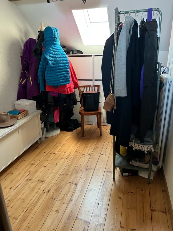grosszügige 1.5 Zimmer Altbauwohnung im Dachgeschoss mit Dachterrasse 12
