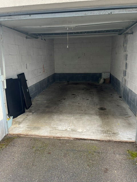 Garage im St. Johann zu vermieten BEFRISTET bis 30.04.27 2