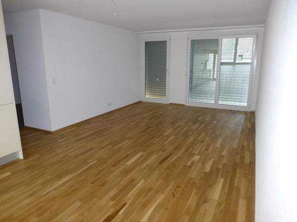 Moderne 3.5-Zimmer-Wohnung mit 2 Balkone in Liebefeld 2