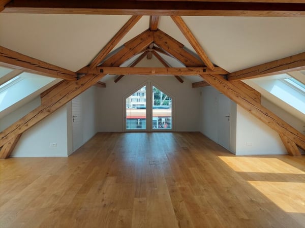 Befristet - modern ausgebautes Gewerbehaus direkt am Bahnhof 1