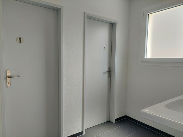 Befristet - modern ausgebautes Gewerbehaus direkt am Bahnhof 7