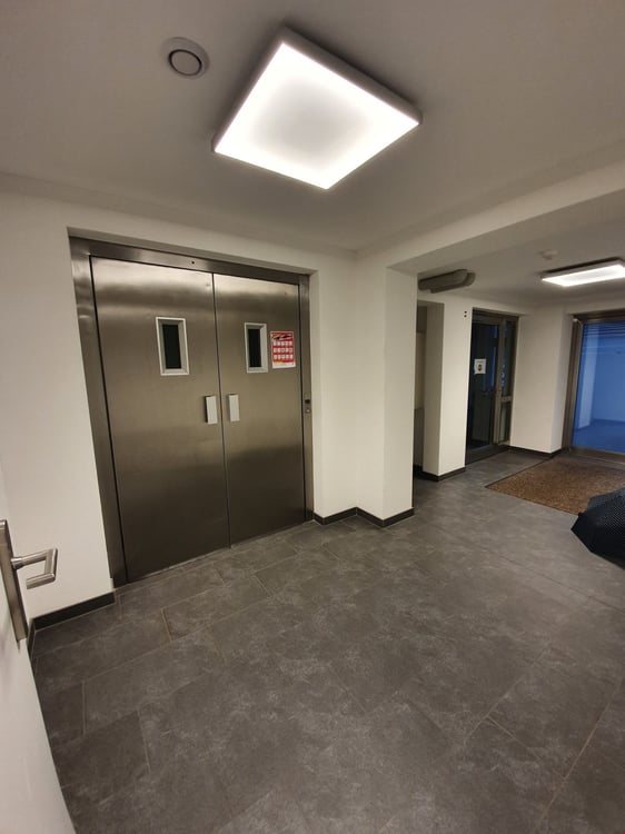 Befristet - moderne Büroräumlichkeiten Nähe Bahnhof Schwyz 6