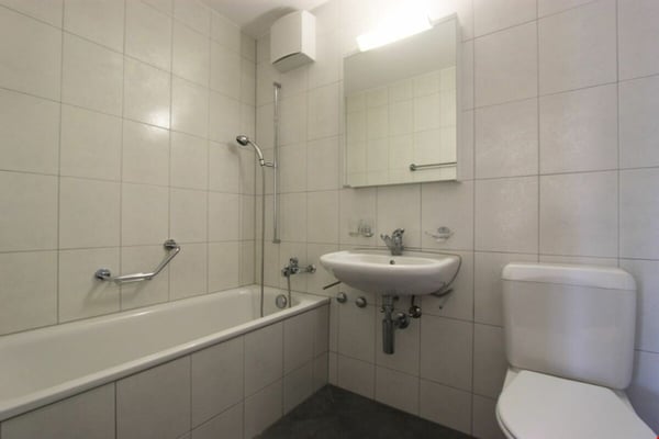 Sonnige, helle Wohnung in schönem Quartier 6