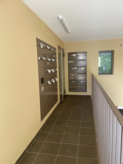 Two room apartment in St. Johann 9