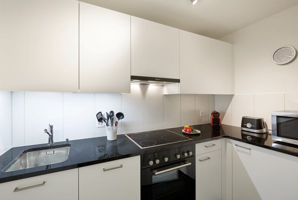 Light apartment within 2 minutes walk of Spalenberg 16