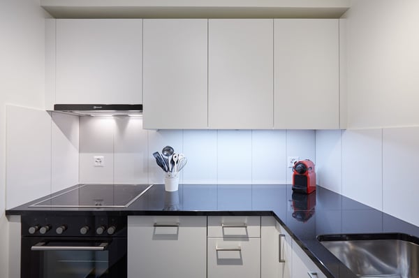 Light apartment within 2 minutes walk of Spalenberg 5