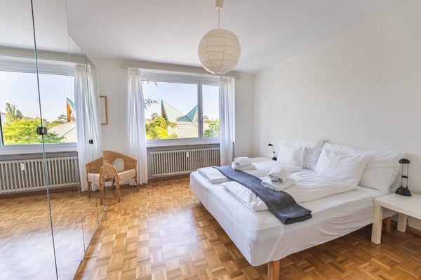 Light and quiet three room apartment in Gellert Area 6