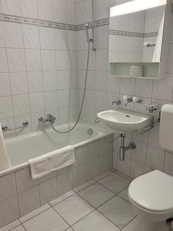 Lovely 2 room apartment with balcony 17
