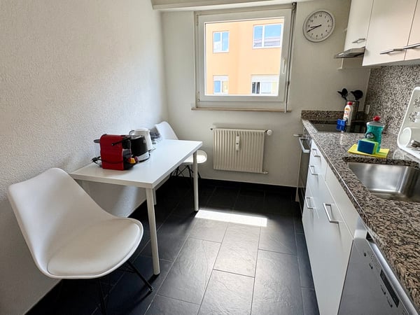 Lovely 2 room apartment with balcony 9