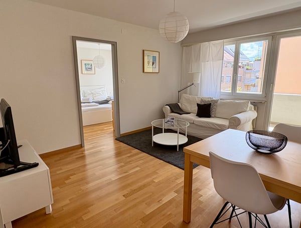 Lovely 2 room apartment with balcony 6
