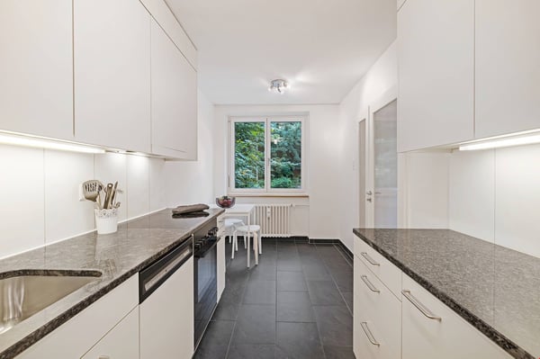 Lovely three room apartment in popular Gundeli 4