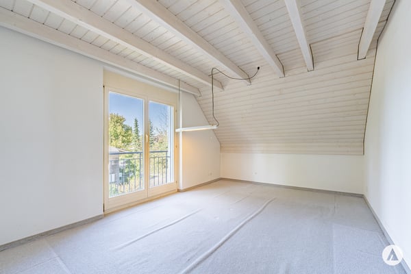 Dachwohnung im Lauenenquartier 8