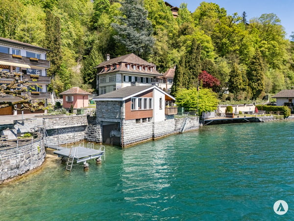 Seltene Gelegenheit: ein Bijou direkt am See 3