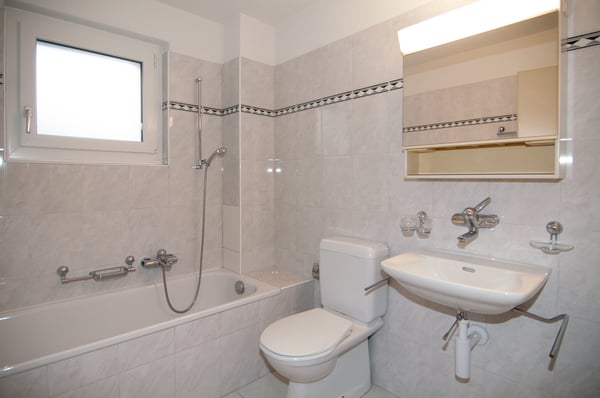 Spacieux appartement de 2 pièces avec ascenseur 2