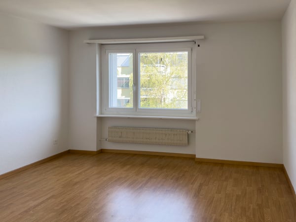 2 Zimmerwohnung im Herzen von Biel 3