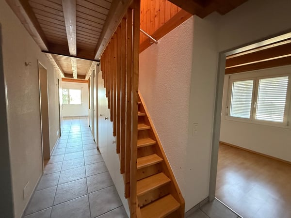 Helle und grosszügige 4.5-Zimmer-Galeriewohnung mit Balkon und Wintergarten 14