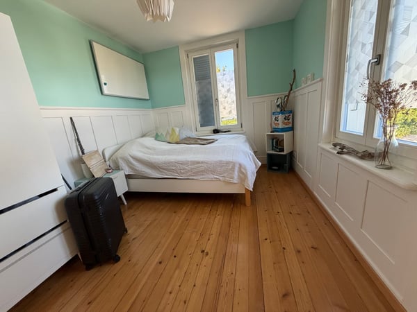 Grosses und freistehendes 6 Zimmer Einfamilienhaus in Orpund zu verkaufen 2