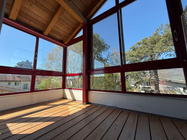Helle und grosszügige 4.5-Zimmer-Galeriewohnung mit Balkon und Wintergarten 11