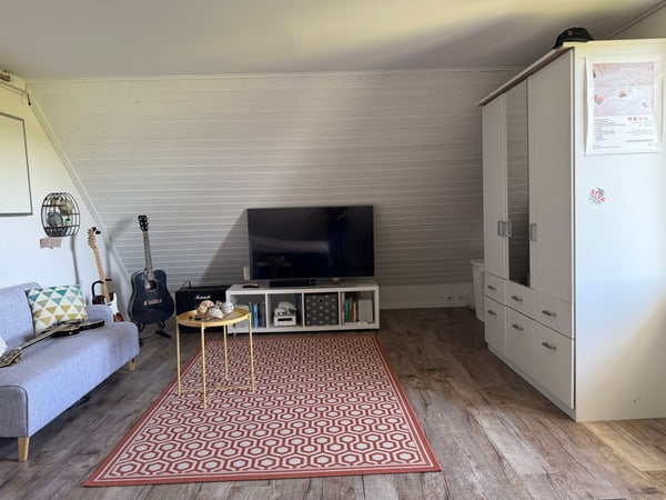 Grosses und freistehendes 6 Zimmer Einfamilienhaus in Orpund zu verkaufen 9
