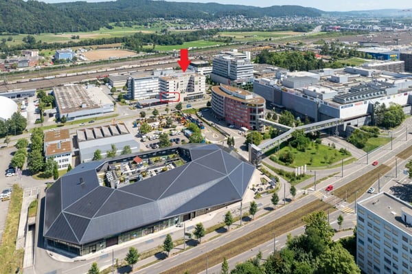 Moderne Büro-/Praxisfläche mit Terrasse - Top-Lage direkt beim Shoppi Tivoli 3