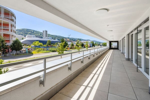 Moderne Büro-/Praxisfläche mit Terrasse - Top-Lage direkt beim Shoppi Tivoli 4