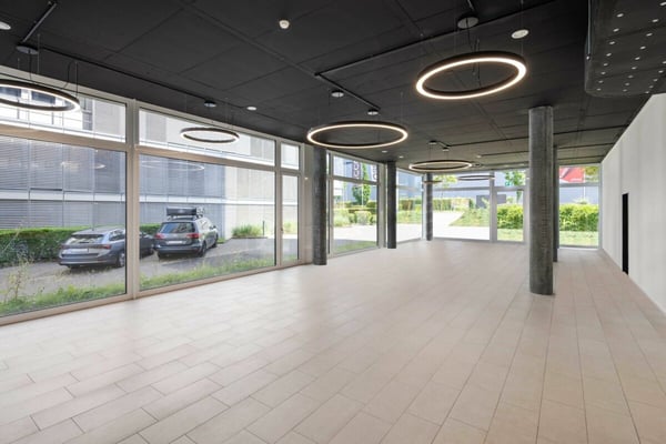 Hochwertige Büro-/Praxisfläche mit Top Anbindung - Spreitenbach