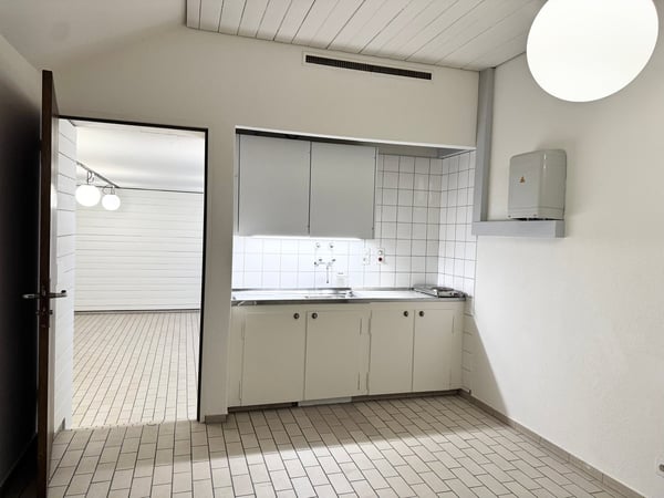 Schöner Hobbyraum an ruhiger Lage 1