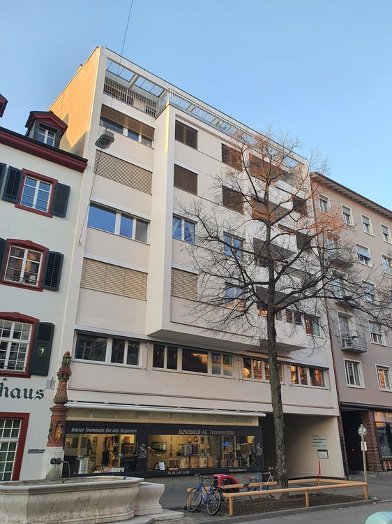 Charmante 1-Zimmer-Wohnung mit Balkon in Basel 18