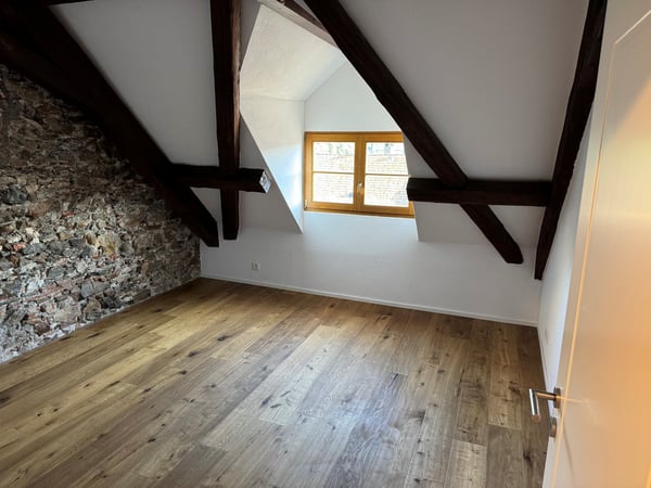 3.5-Zimmer-Dachwohnung mit Aussicht - Wohnen im historischen Städtli Laufenburg 7
