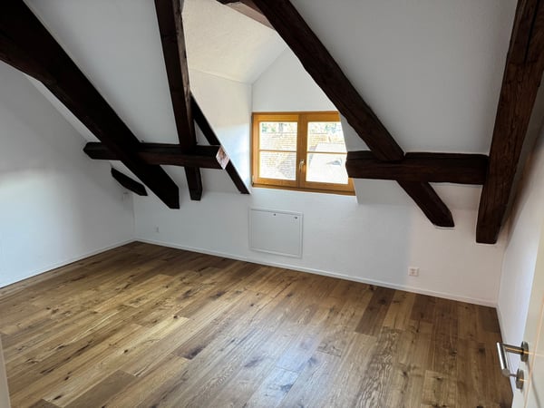 3.5-Zimmer-Dachwohnung mit Aussicht - Wohnen im historischen Städtli Laufenburg 8