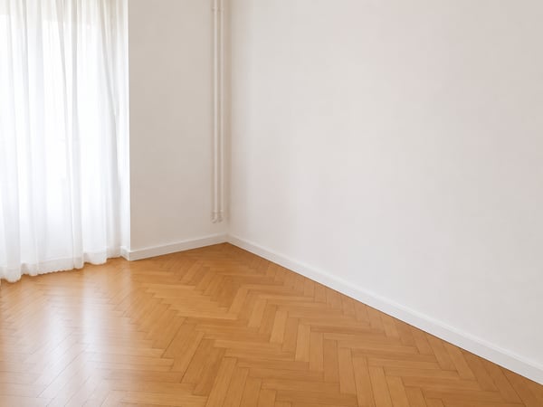 Aussergewöhnliche 2-Zimmer-Wohnung mit Fischgratparkett und Balkon in Basel 6