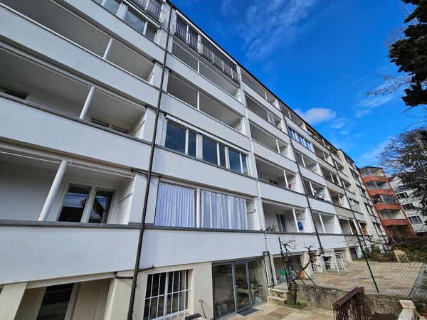 Charmante 2-Zimmer-Wohnung mit Balkon in Basel 8