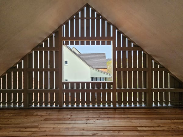 Erstvermietung - moderne 2.5-Zimmer Dachwohnung mit Laubenbalkon in Sissach 5
