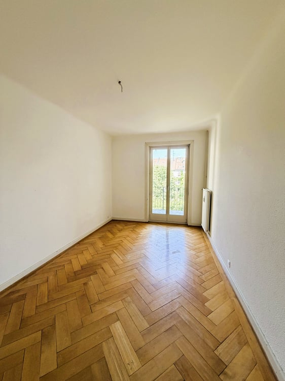 Charmante 4-Zimmer-Altbauwohnung mit Balkon in Basel St. Johann 8