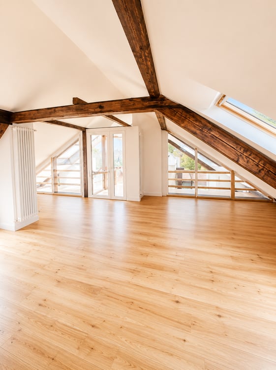 Schöne 4-Zimmer-Maisonette-Wohnung mit Dachbalkon im Herzen des Kleinbasel 13