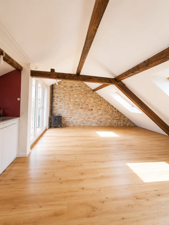 Schöne 4-Zimmer-Maisonette-Wohnung mit Dachbalkon im Herzen des Kleinbasel